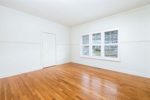 Tiny photo for 16 Thistle Hollow #16, Avon, CT 06001 (MLS # 24141393)