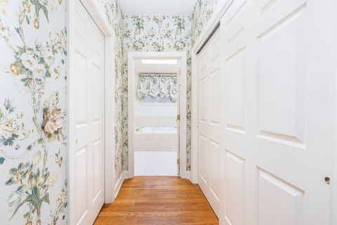 Tiny photo for 16 Thistle Hollow #16, Avon, CT 06001 (MLS # 24141393)