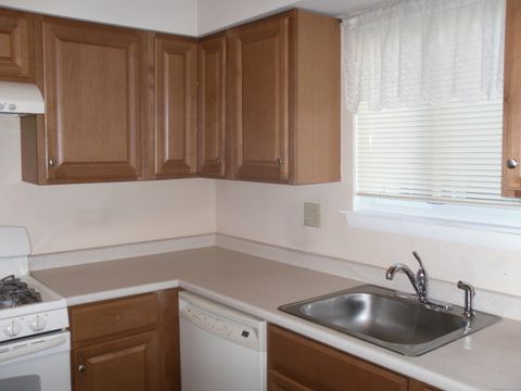 Tiny photo for 31 Beaman Brook #31, Bloomfield, CT 06002 (MLS # 24137812)