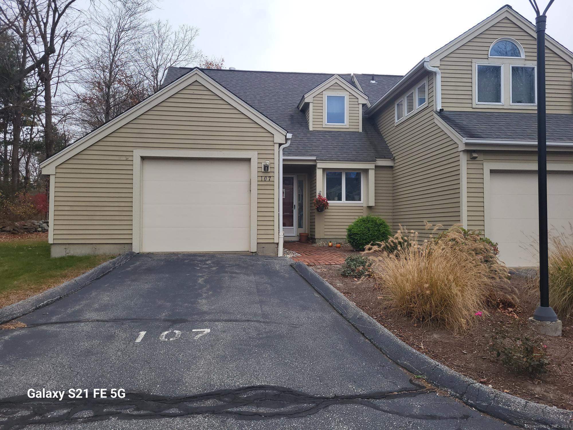 Rental Property at 107 Courtyard Lane 107, Mansfield, Connecticut - Bedrooms: 2 
Bathrooms: 2 
Rooms: 5  - $2,800 MO.