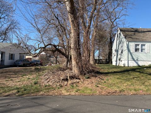 Photo of 11 Myron Avenue, Bridgeport, CT 06606 (MLS # 24161883)