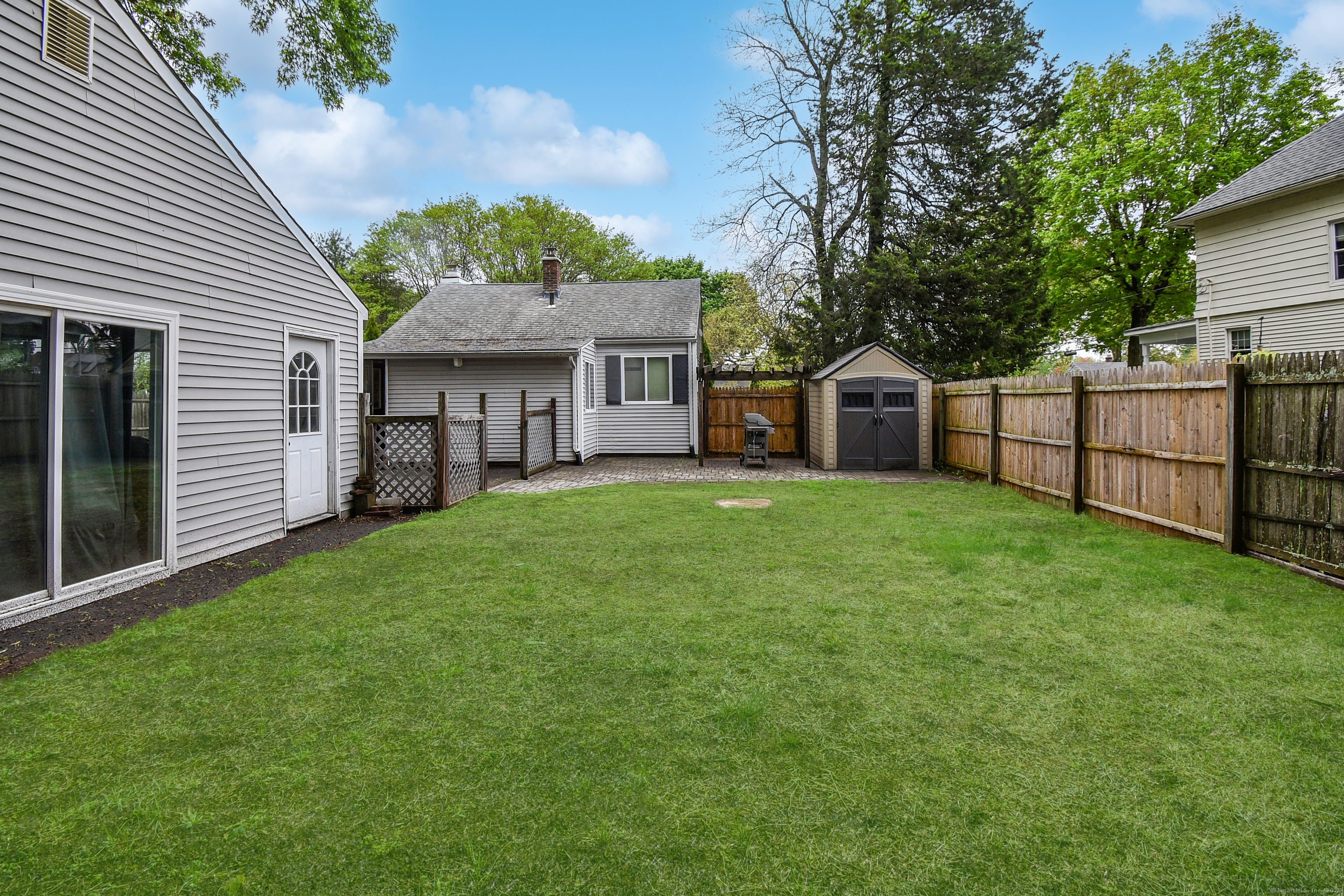 37 Naubuc Avenue, East Hartford, Connecticut image 22