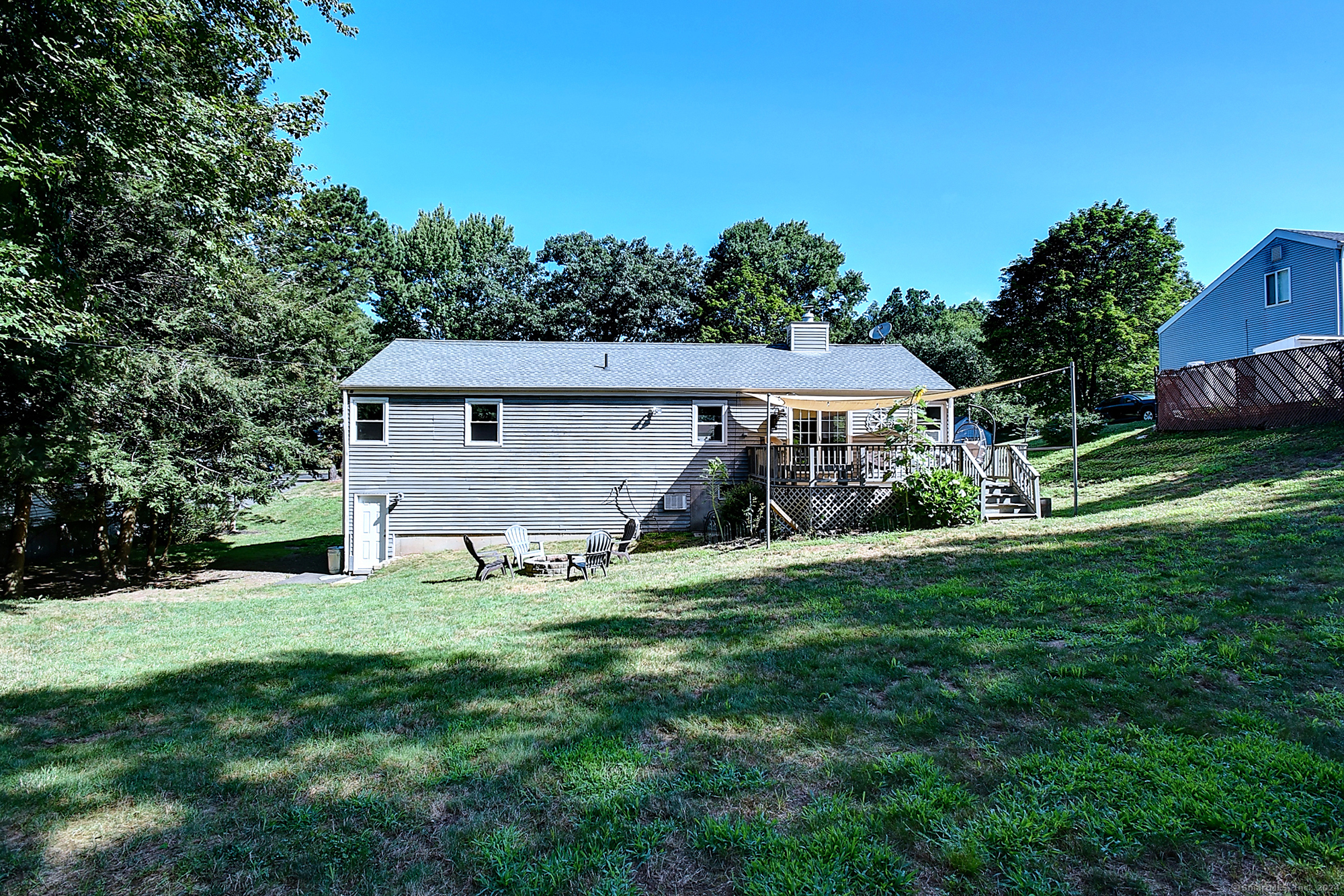 Glastonbury, Connecticut 06033, United States, 3 Bedrooms Bedrooms, ,2 BathroomsBathrooms,Residential,Active,185621