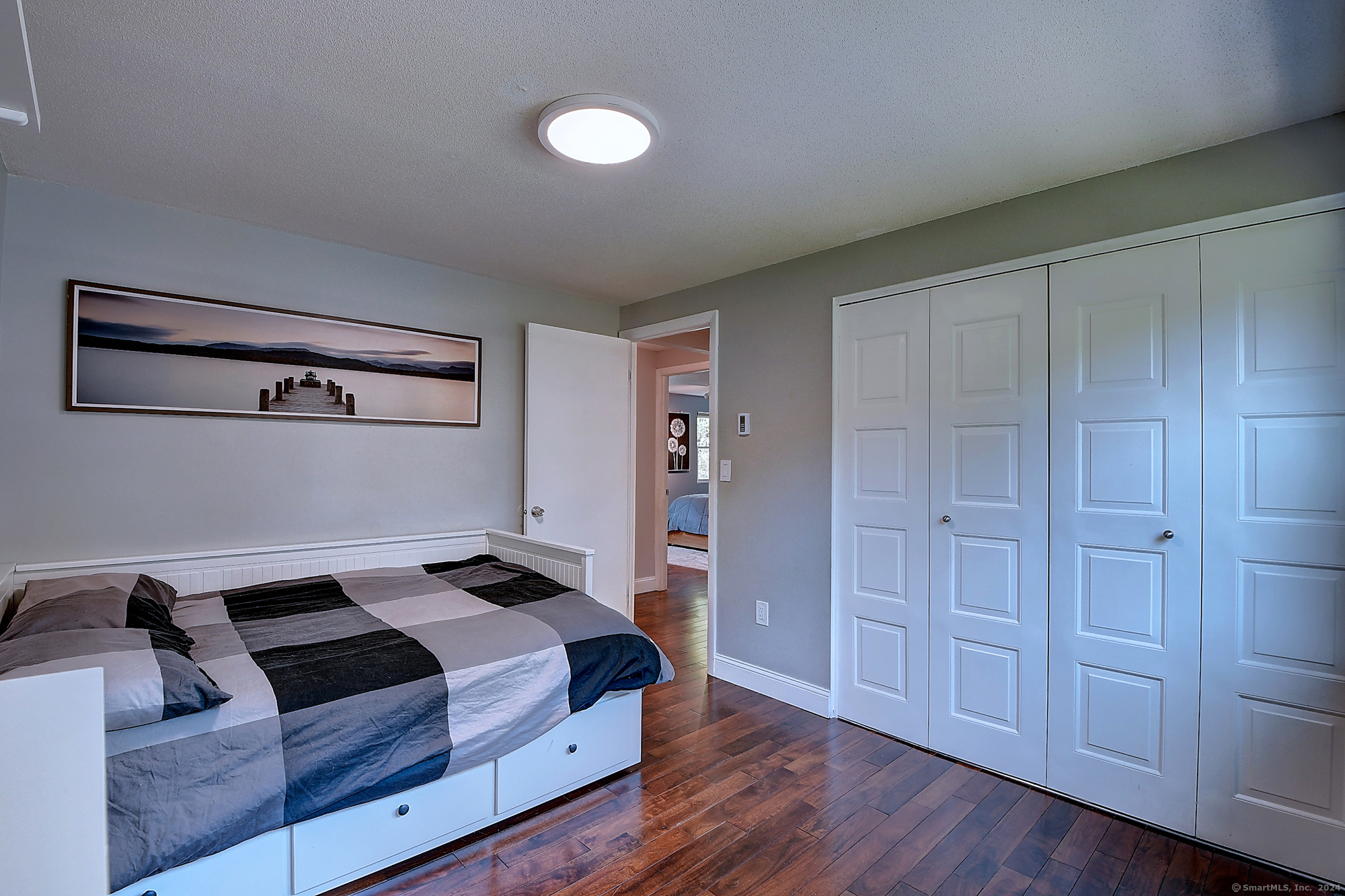 Glastonbury, Connecticut 06033, United States, 3 Bedrooms Bedrooms, ,2 BathroomsBathrooms,Residential,Active,185621