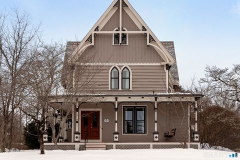 Photo of 1542 Main Street, Glastonbury, CT 06033 (MLS # 24156128)