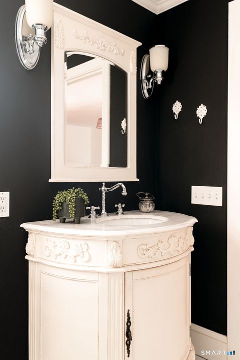 Tiny photo for 1542 Main Street, Glastonbury, CT 06033 (MLS # 24156128)