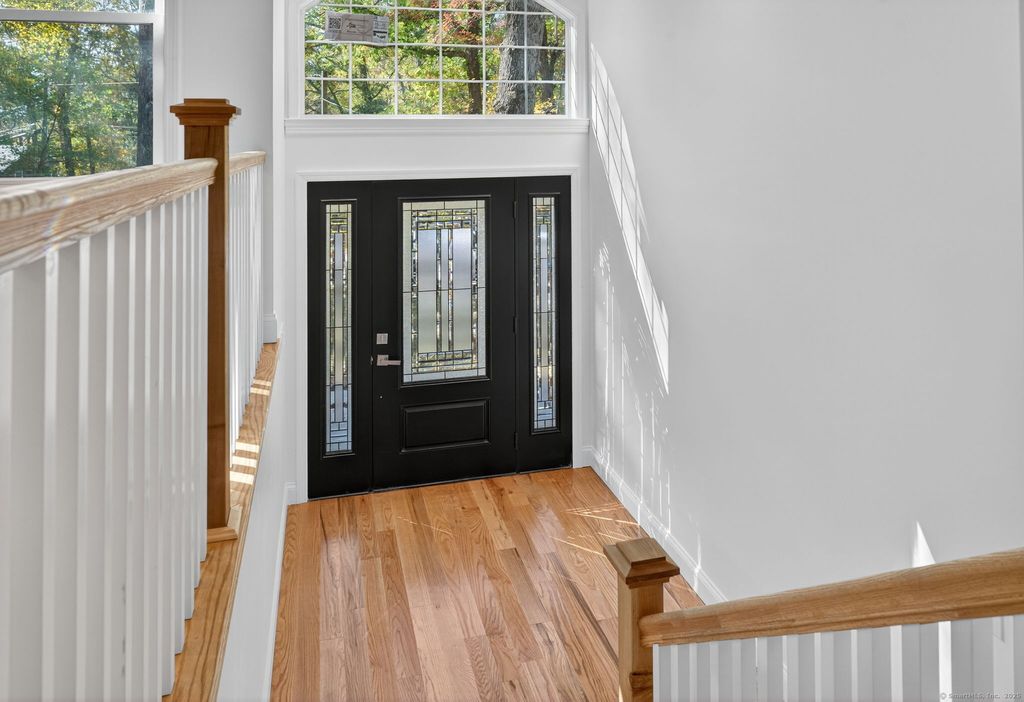 Photo of 13 Willow Lane, East Lyme, CT 06333 (MLS # 24135283)