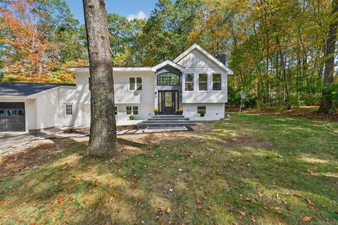 Photo of 13 Willow Lane, East Lyme, CT 06333 (MLS # 24135283)
