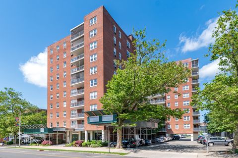 Photo of 444 Bedford Street #9C, Stamford, CT 06901 (MLS # 24098309)