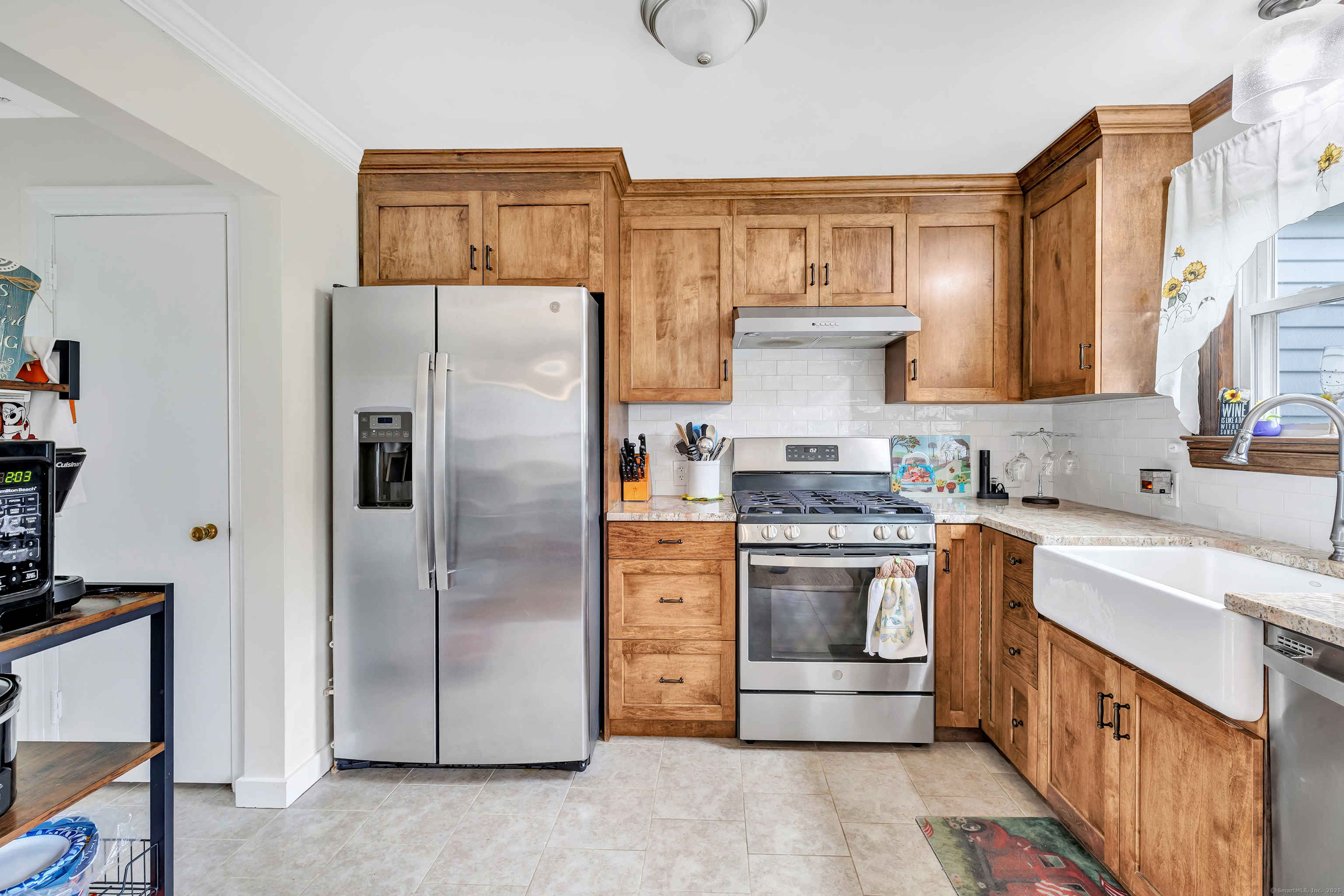 196 River Road, Shelton, Connecticut image 12