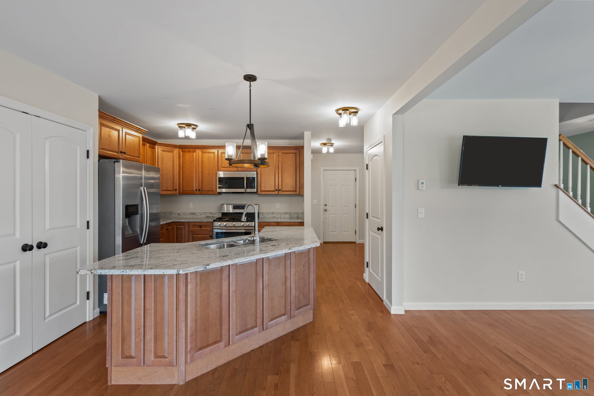13 Brookside Drive