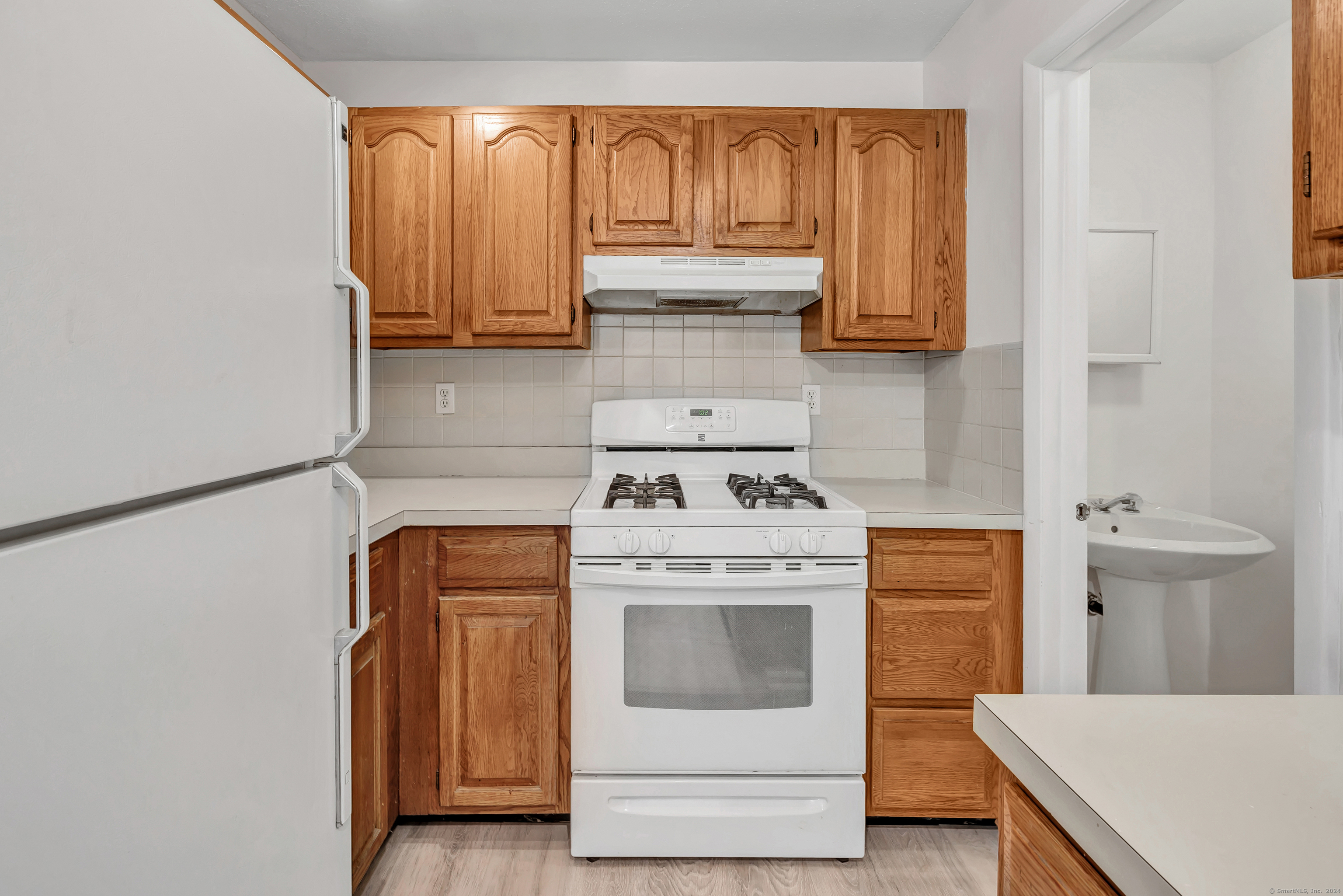 3370 Madison Avenue #10B, Bridgeport, Connecticut image 10