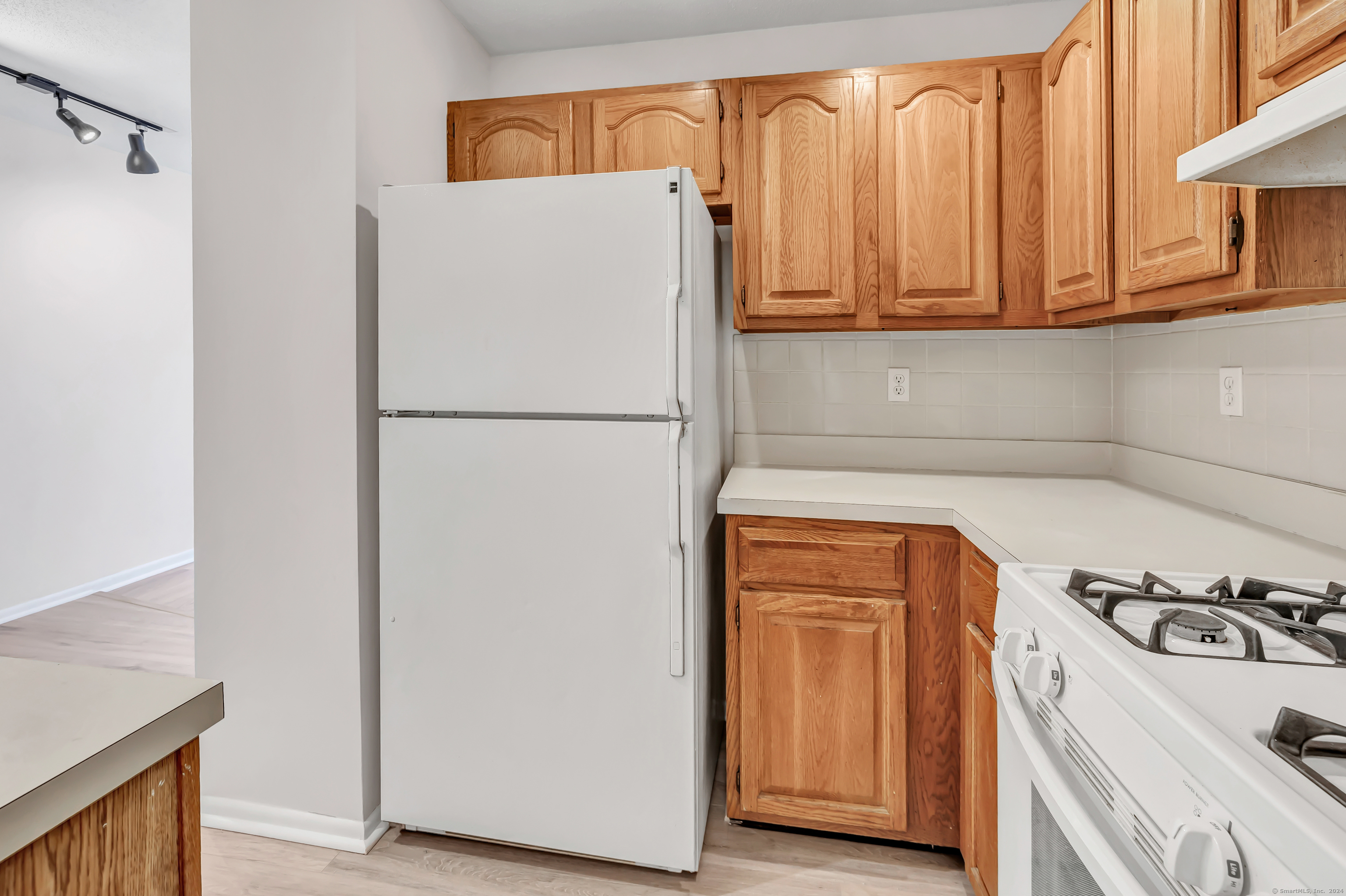 3370 Madison Avenue #10B, Bridgeport, Connecticut image 12