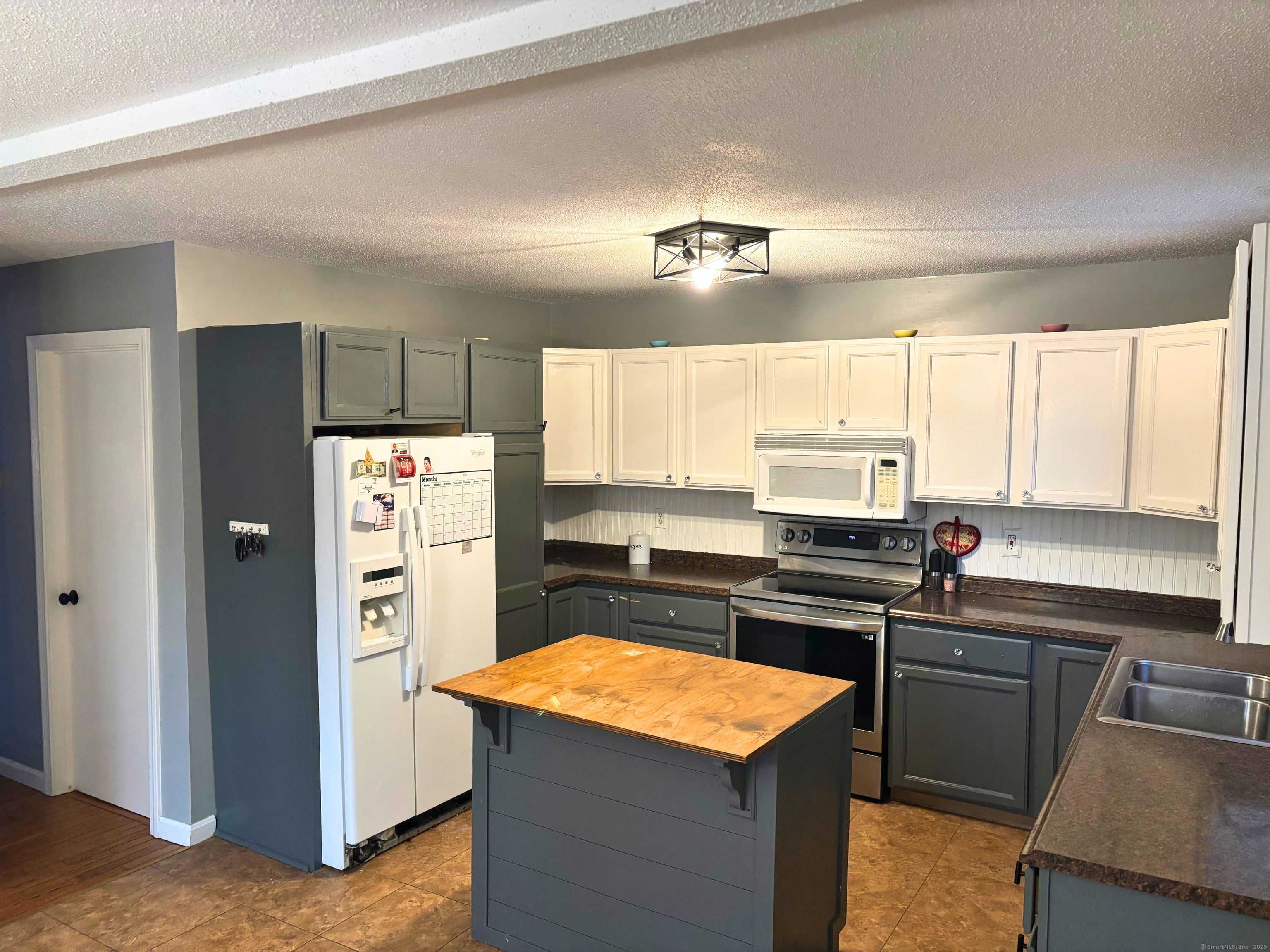 61 First Avenue, Enfield, Connecticut image 3
