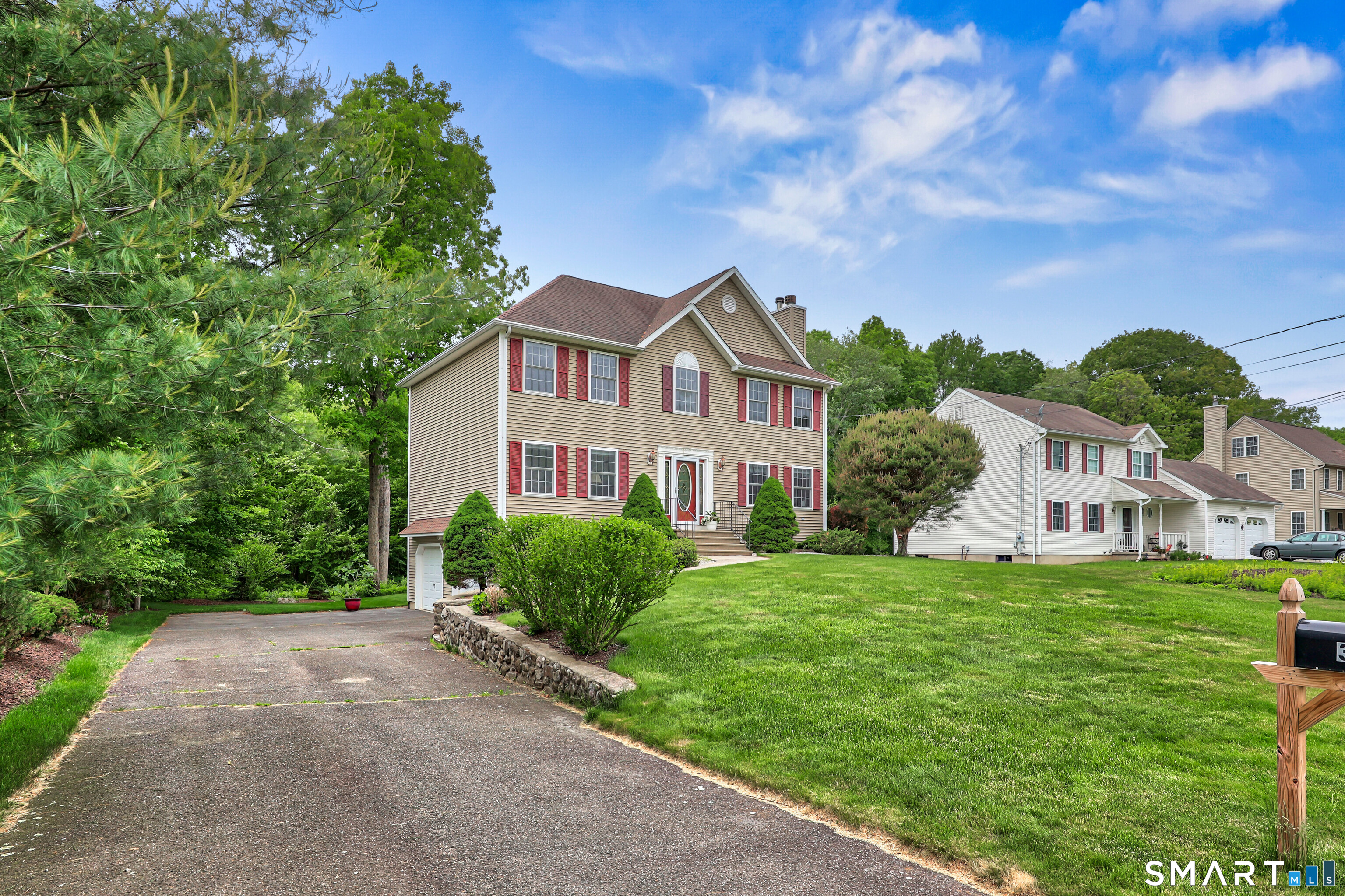 30 Bridle Trail Drive