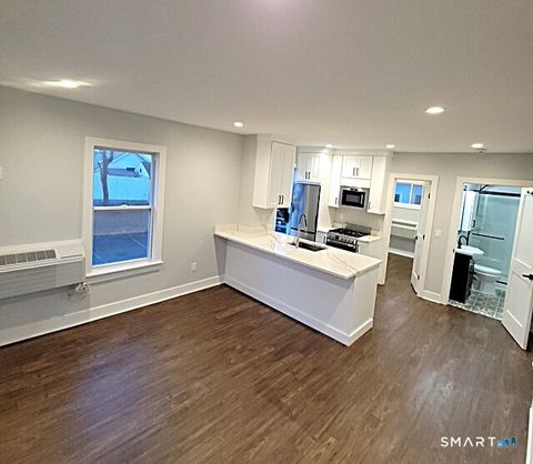 Tiny photo for 18 Harding Place #2nd Floor Back, Danbury, CT 06810 (MLS # 24144502)