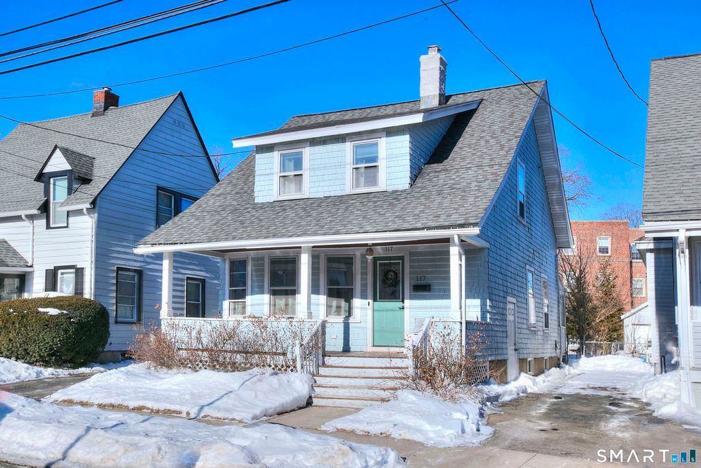 Photo of 117 Nash Lane, Bridgeport, CT 06605 (MLS # 24153511)