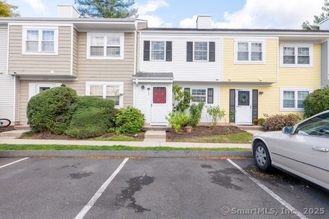 Photo of 81 Park Avenue #605, Danbury, CT 06810 (MLS # 24137151)