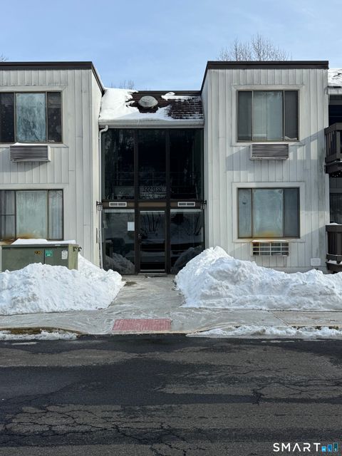 Photo of 175 Mill Pond Road #324, Hamden, CT 06514 (MLS # 24154441)