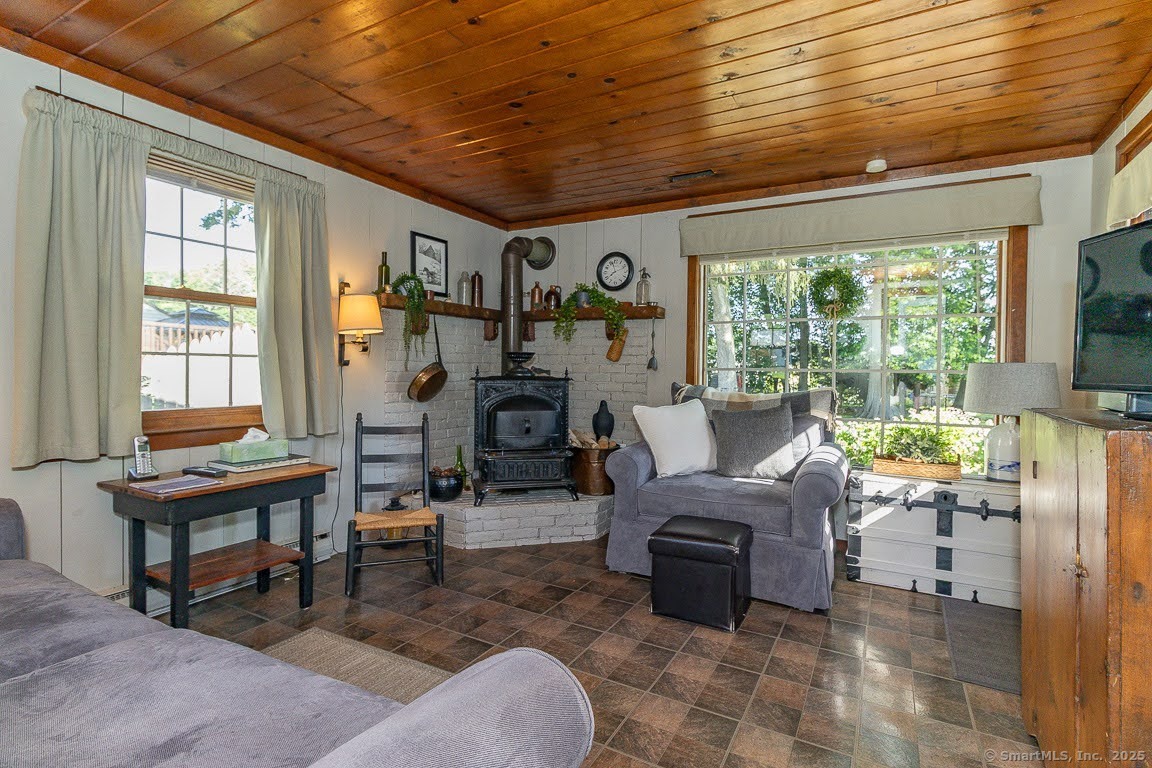 39 Mohawk Lane