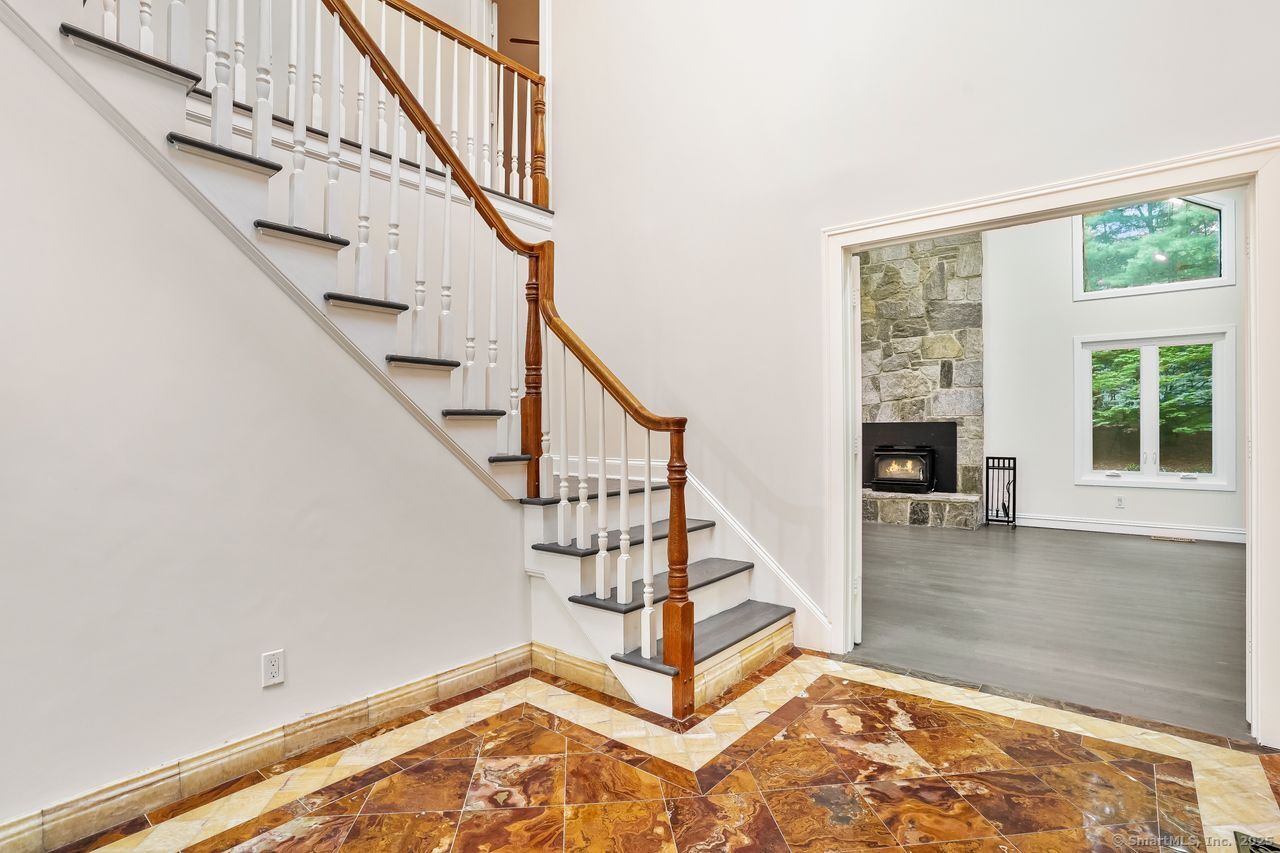 45 Hunting Ridge Road