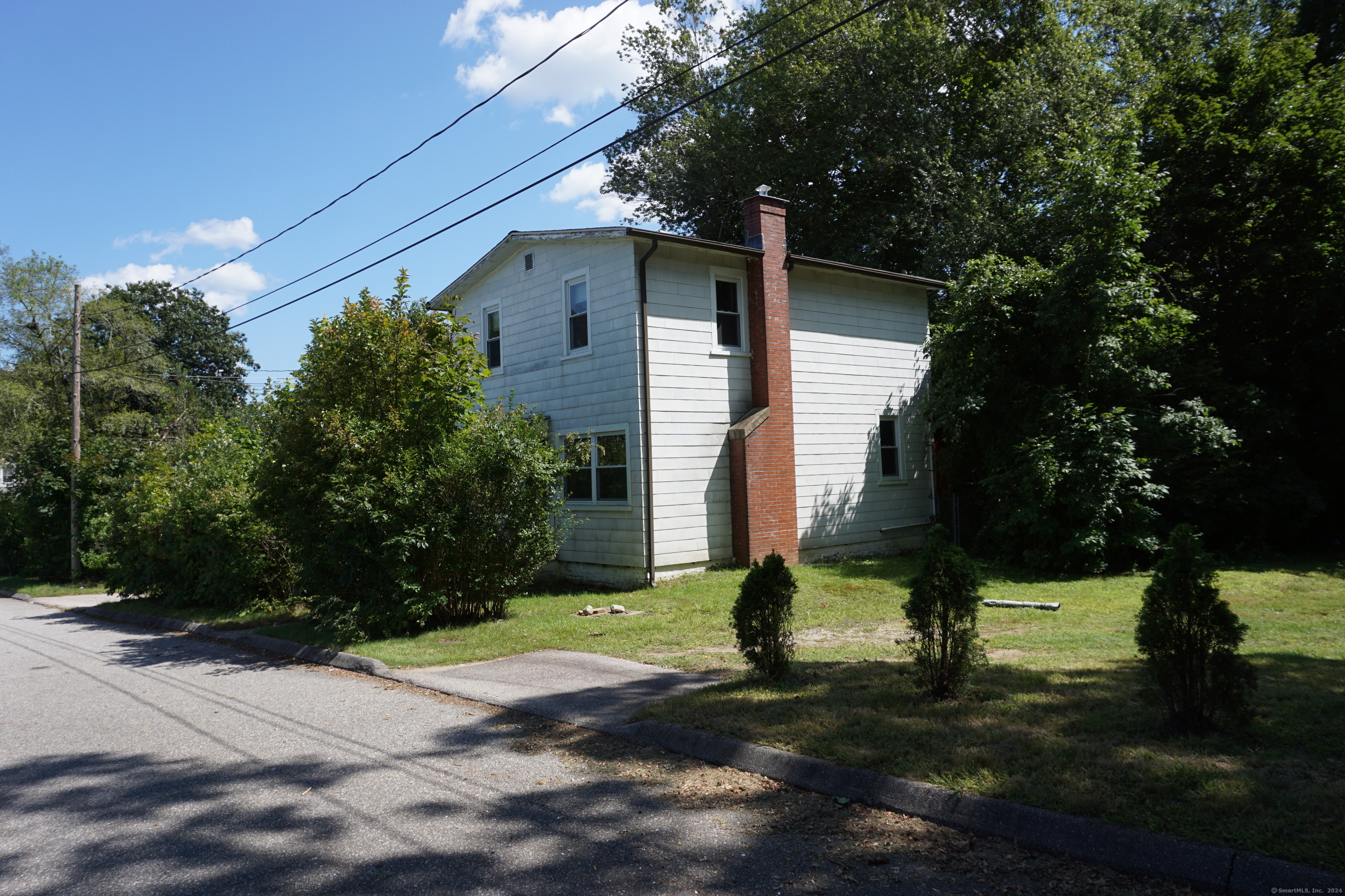 2 School Avenue Aka 69 Tal, Norwich, Connecticut - 3 Bedrooms  
1 Bathrooms  
5 Rooms - 