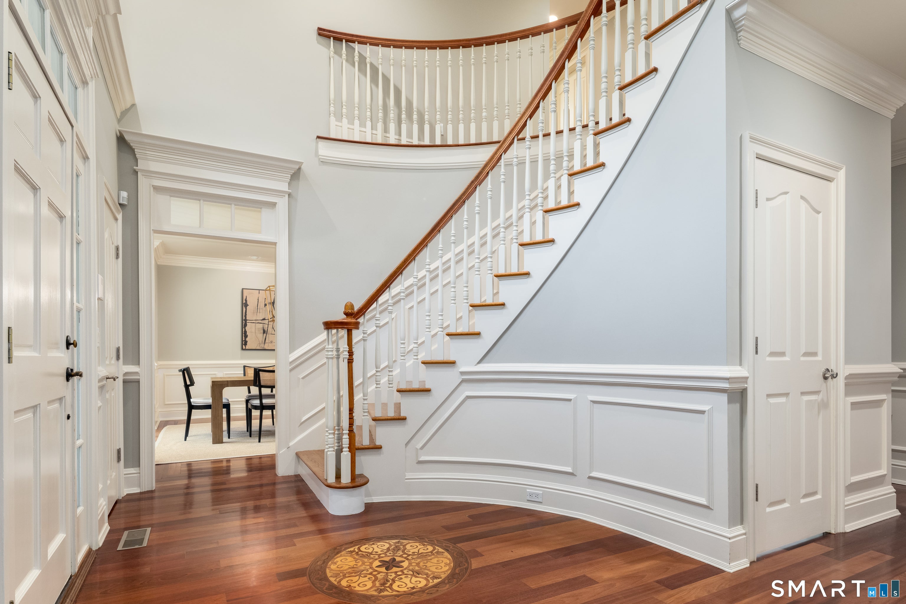 246 E Middle Patent Road