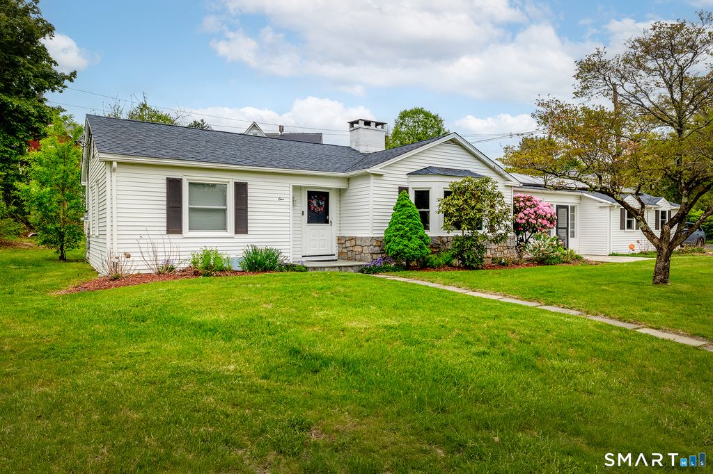 Photo of 1 Sunset Drive, Danbury, CT 06810 (MLS # 24172647)