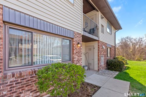 Tiny photo for 140 Thompson Street #18D, East Haven, CT 06513 (MLS # 24151121)