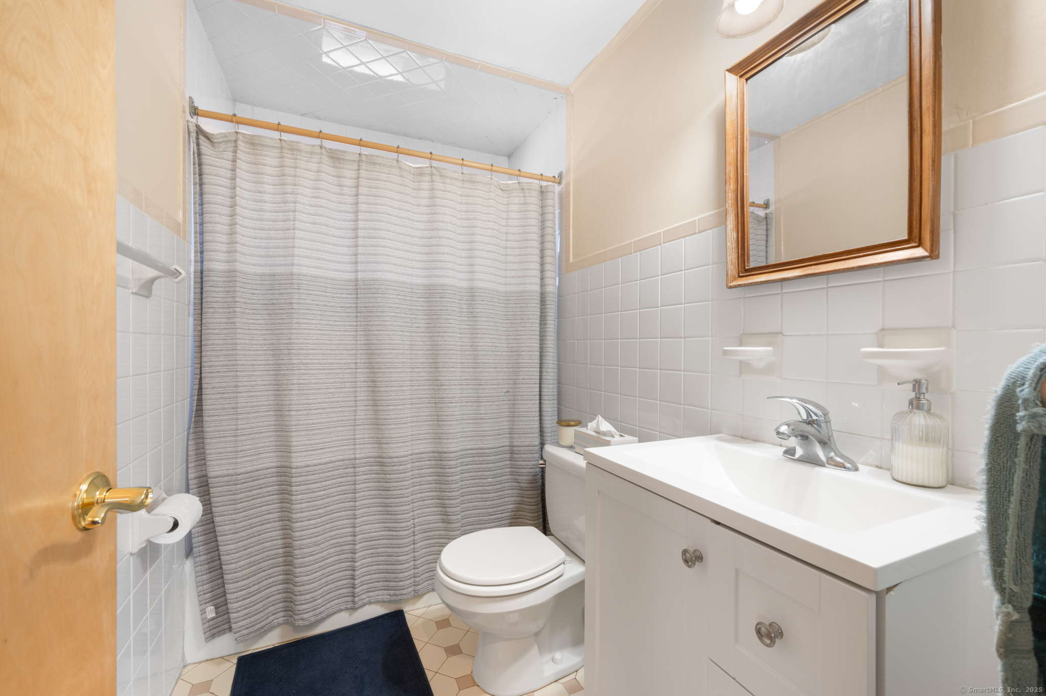 34 Reskin Drive, Wallingford, Connecticut image 32