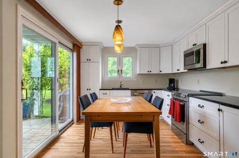 Tiny photo for 12 River Colony #12, Guilford, CT 06437 (MLS # 24198433)