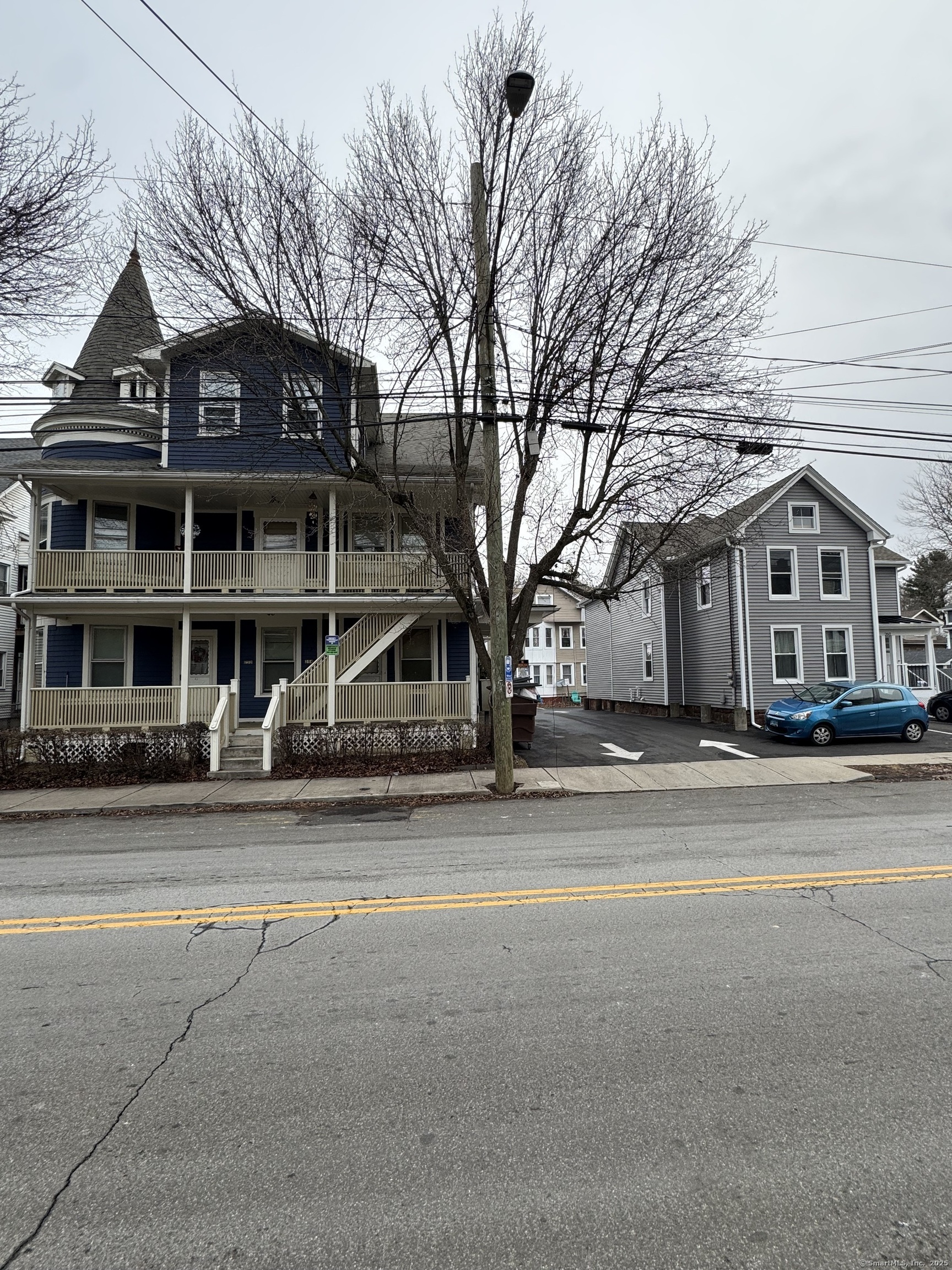 Liberty Street, Meriden, Connecticut - 14 Bedrooms  
14 Bathrooms  
36 Rooms - 