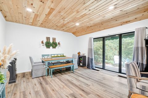 Tiny photo for 401 Heritage Village #B, Southbury, CT 06488 (MLS # 24137045)