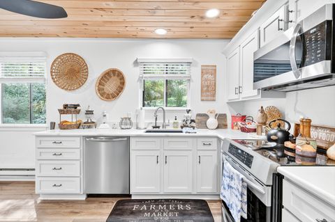 Tiny photo for 401 Heritage Village #B, Southbury, CT 06488 (MLS # 24137045)