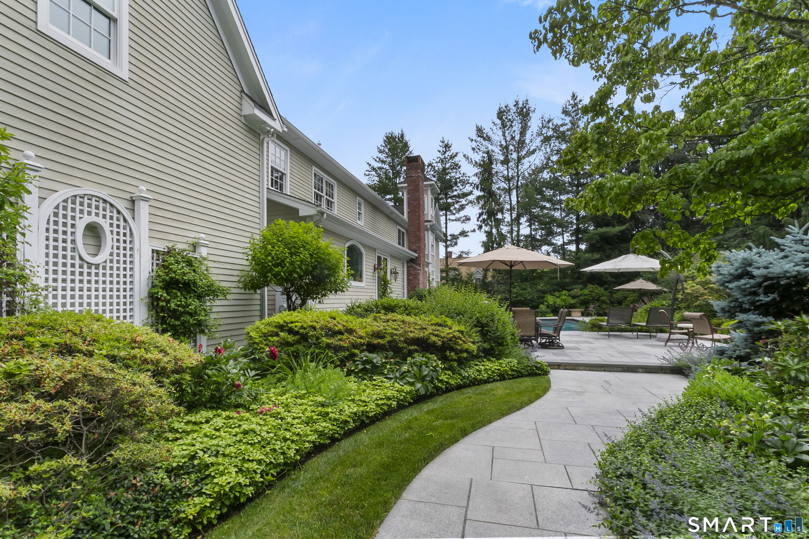 110 Queens Grant Drive