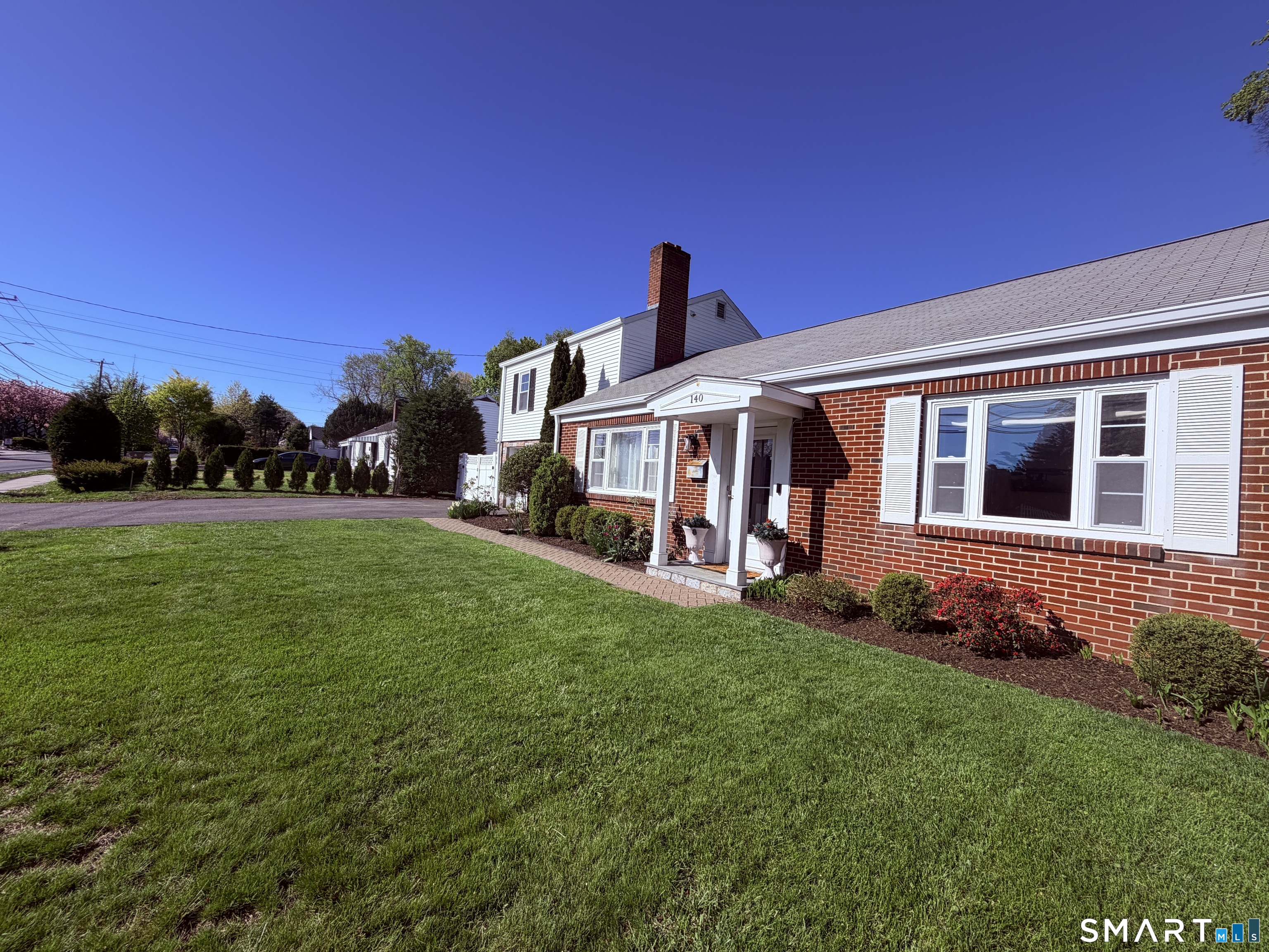 140 Courtland Avenue