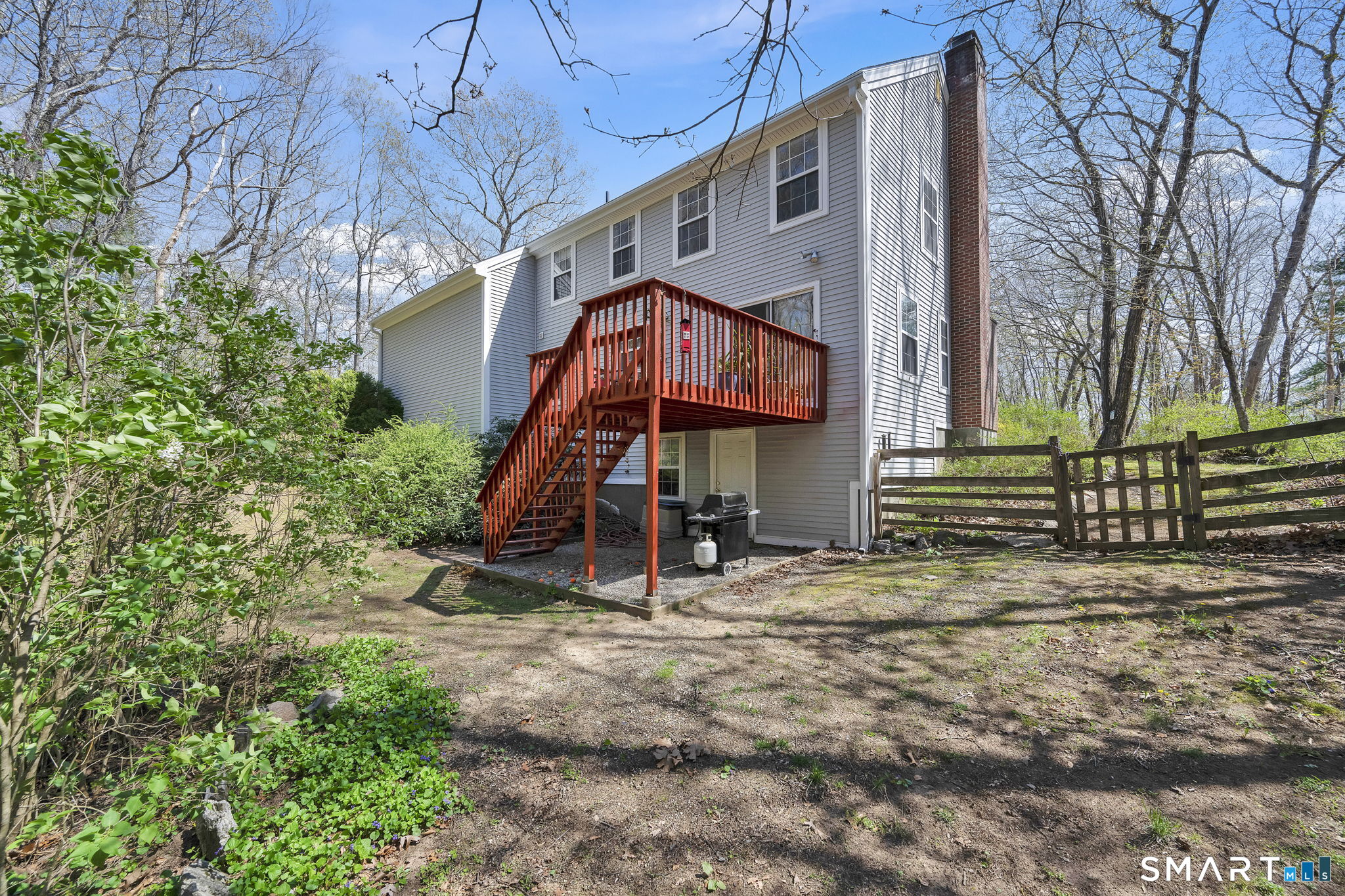 13 Nipmuck Road
