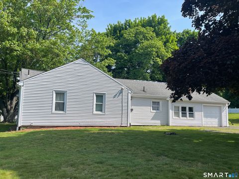 Photo of 521 Mill Street, Southington, CT 06489 (MLS # 24163579)