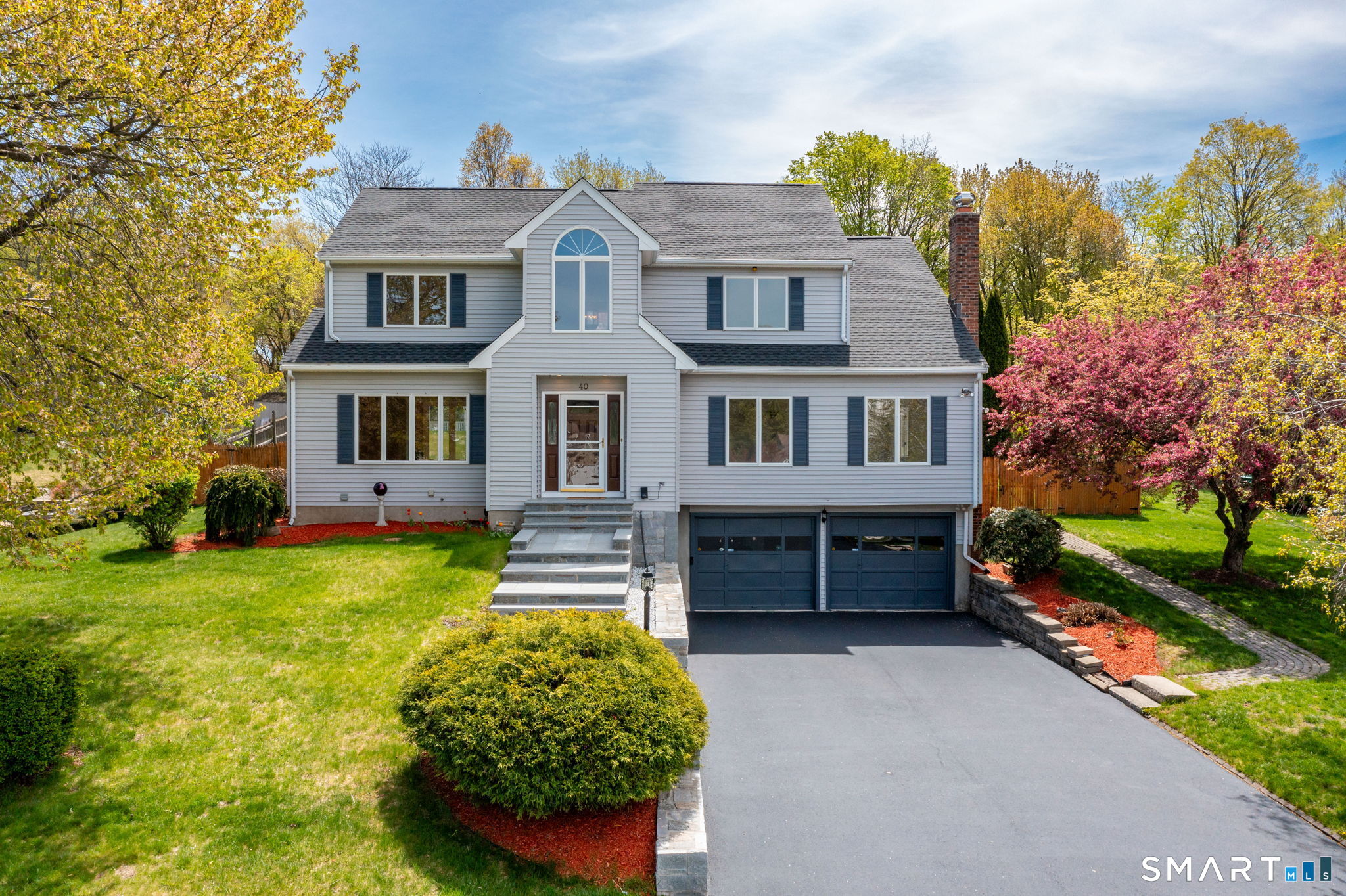 40 Country Side Drive