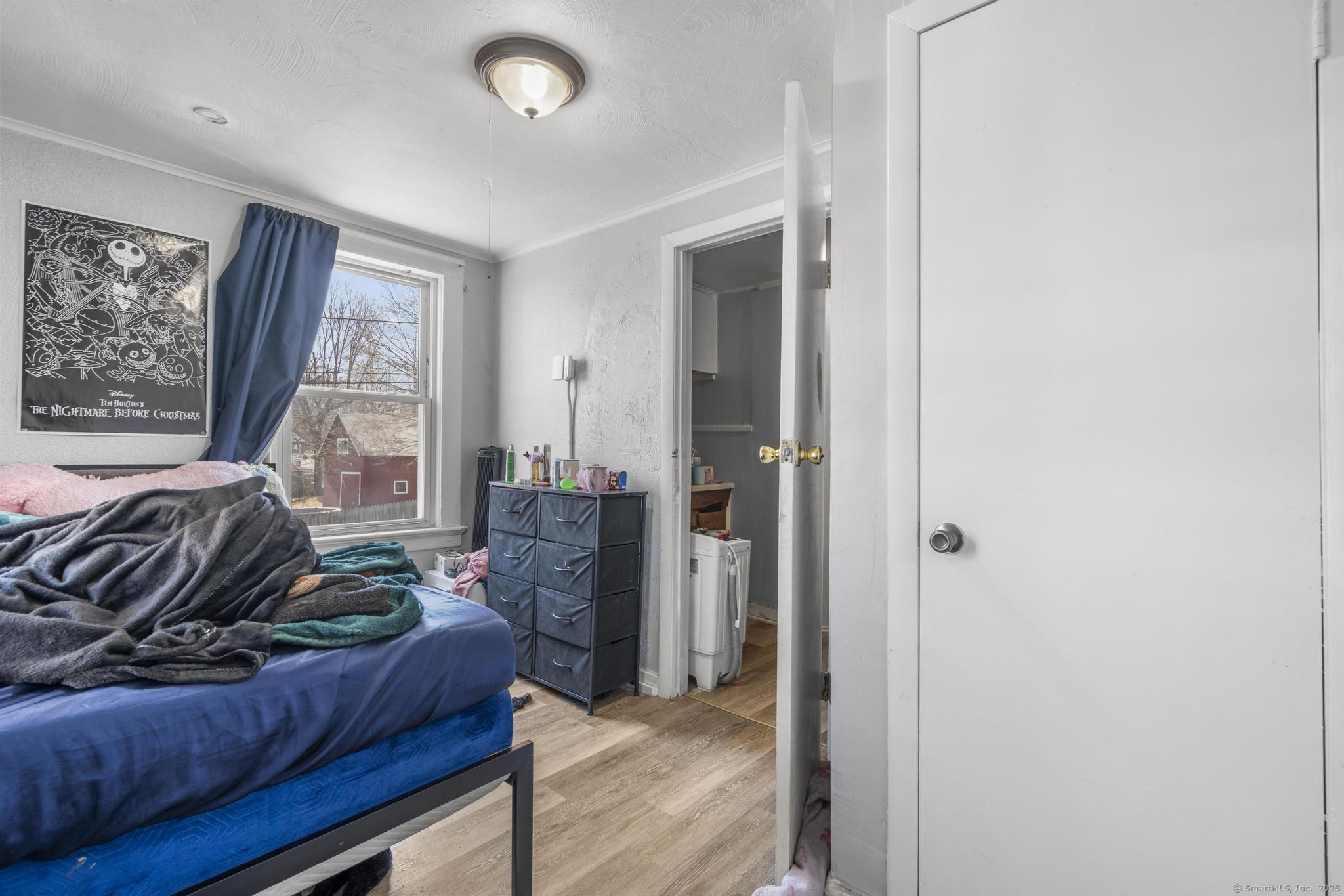 Bristol, Connecticut 06010, United States, 7 Bedrooms Bedrooms, ,4 BathroomsBathrooms,Residential,Active,219856