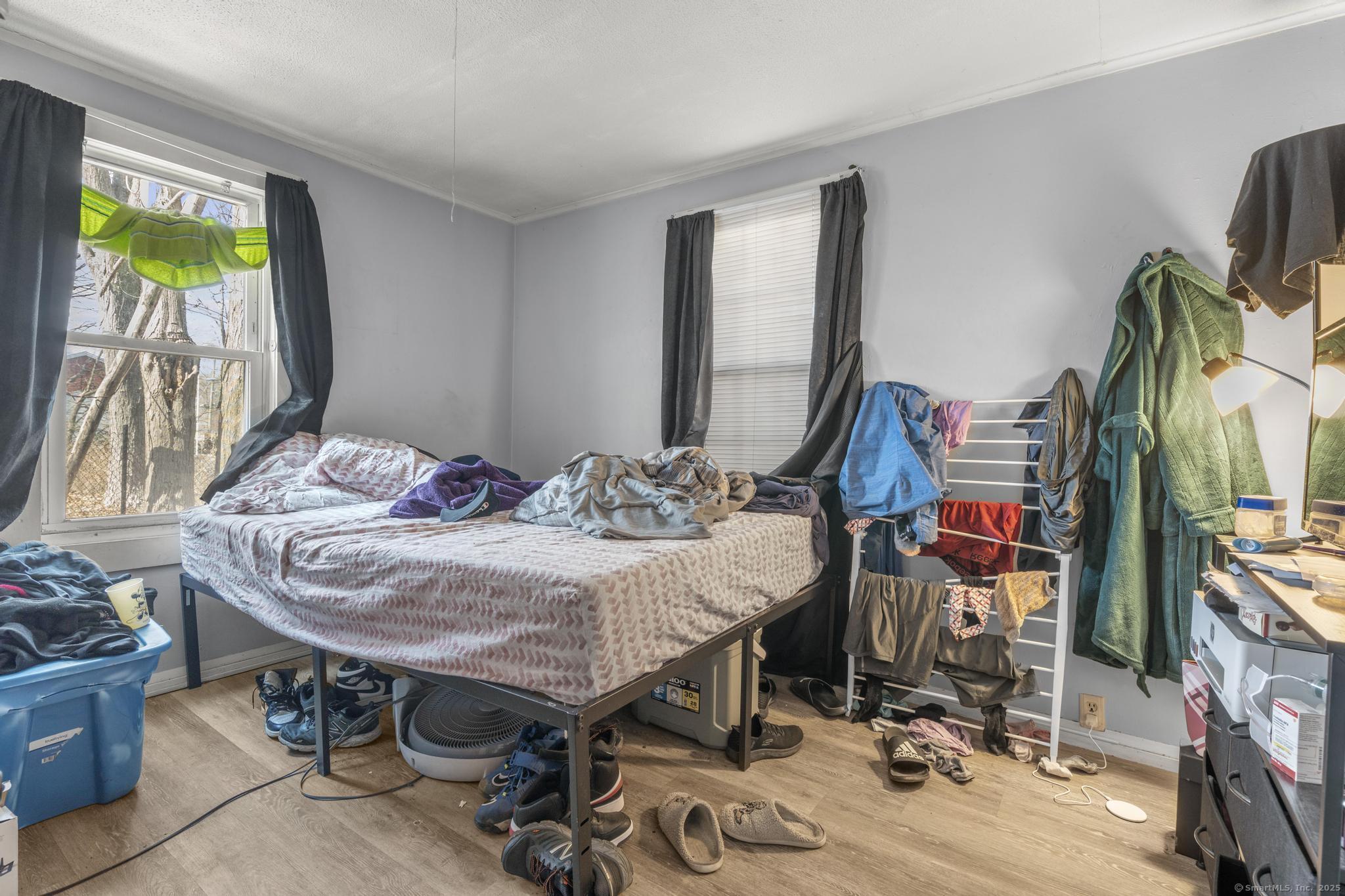 Bristol, Connecticut 06010, United States, 7 Bedrooms Bedrooms, ,4 BathroomsBathrooms,Residential,Active,219856