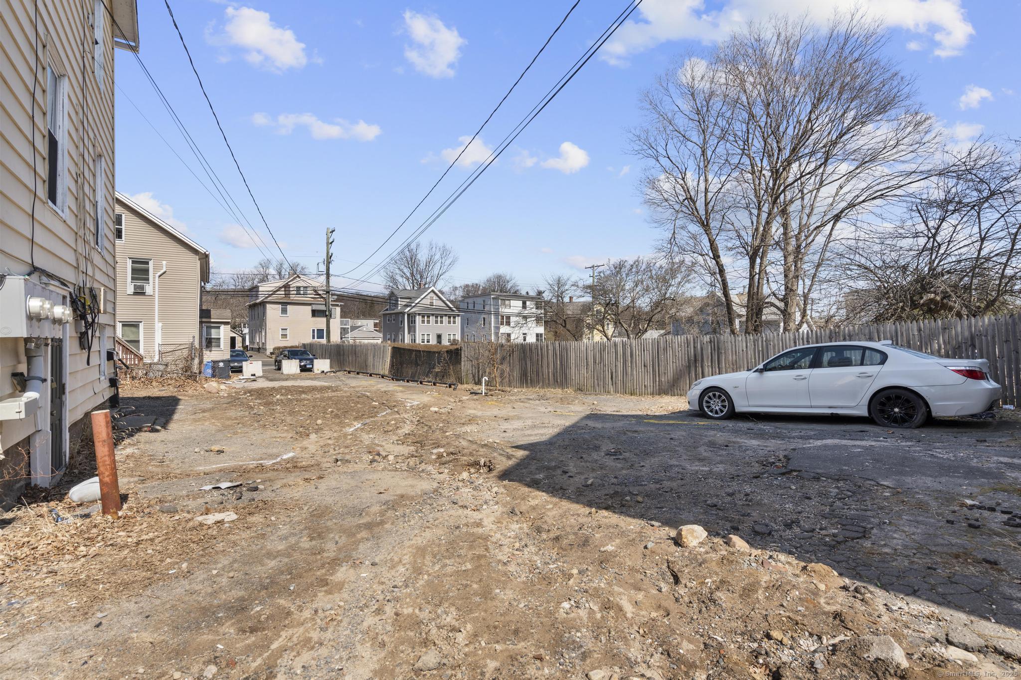 Bristol, Connecticut 06010, United States, 7 Bedrooms Bedrooms, ,4 BathroomsBathrooms,Residential,Active,219856