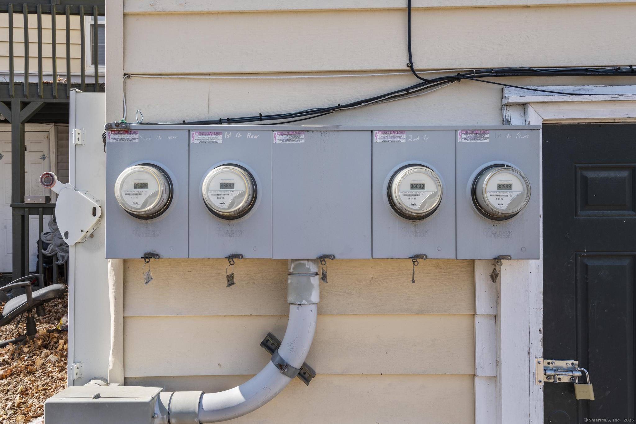 Bristol, Connecticut 06010, United States, 7 Bedrooms Bedrooms, ,4 BathroomsBathrooms,Residential,Active,219856