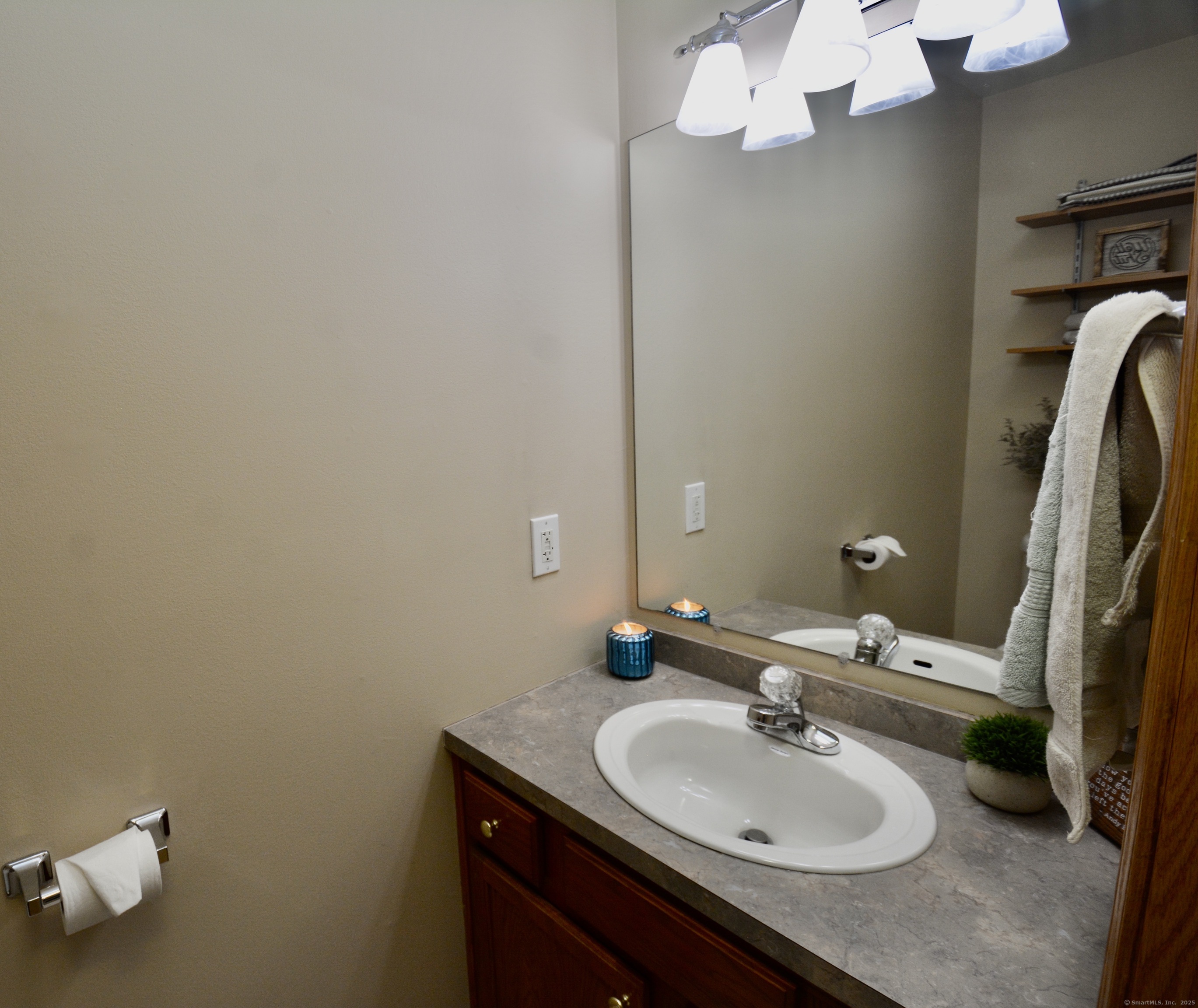 306 Salem Turnpike #15, Norwich, Connecticut image 9