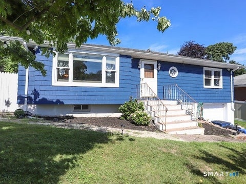 Photo of 304 Summit Street, New Haven, CT 06513 (MLS # 24204700)