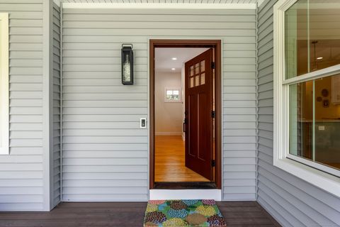 A home in New Hartford