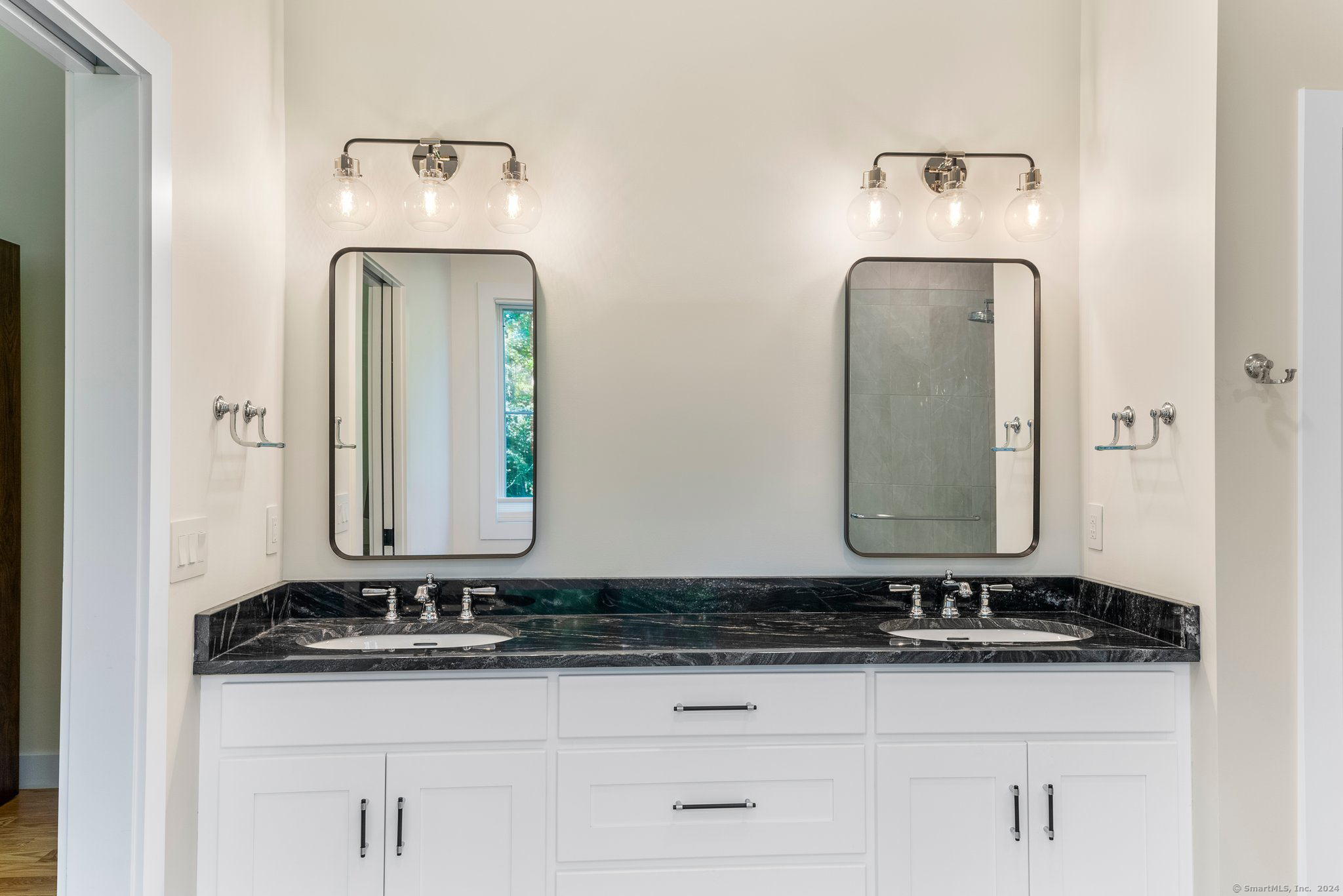 57 Henderson Road, New Hartford, Connecticut image 23