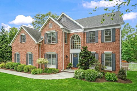 975 Flintlock Road Fairfield CT 06890
