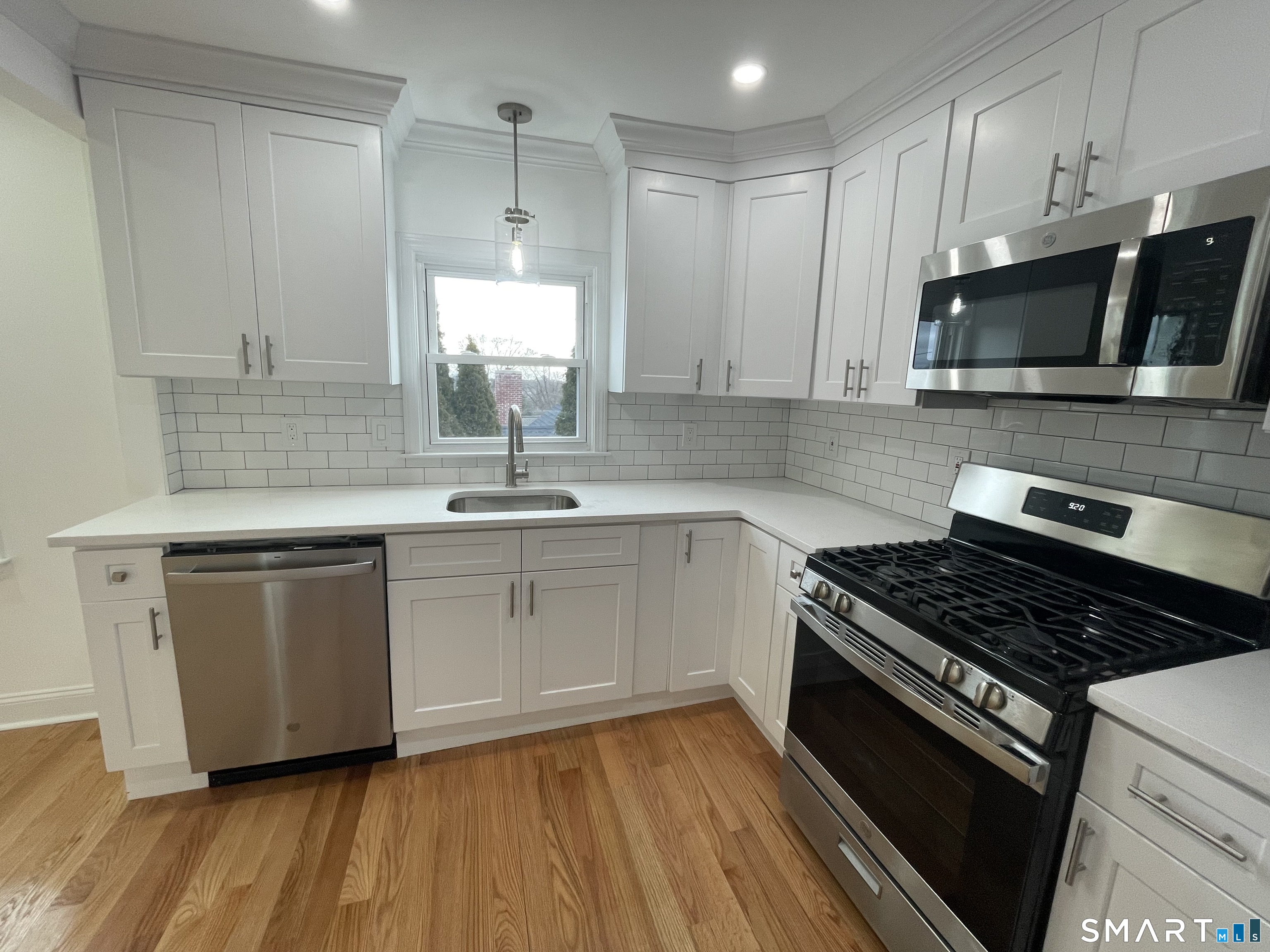 471 Marlborough Terrace 2