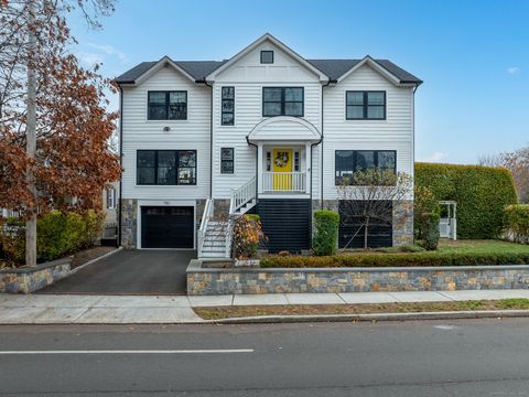 Photo of 783 Reef Road, Fairfield, CT 06824 (MLS # 24140580)